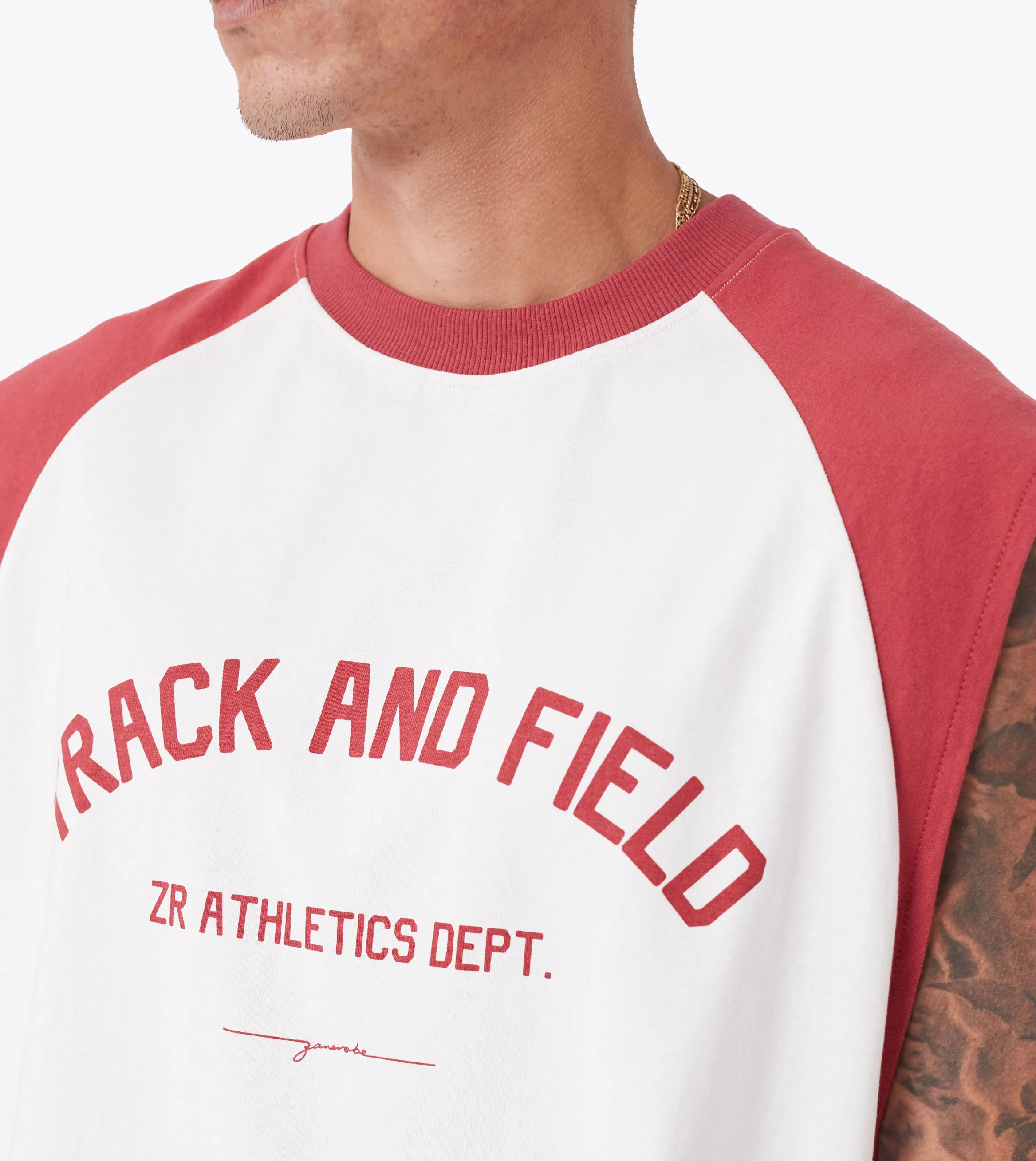 Ath. Raglan Muscle Vintage White/Cherry